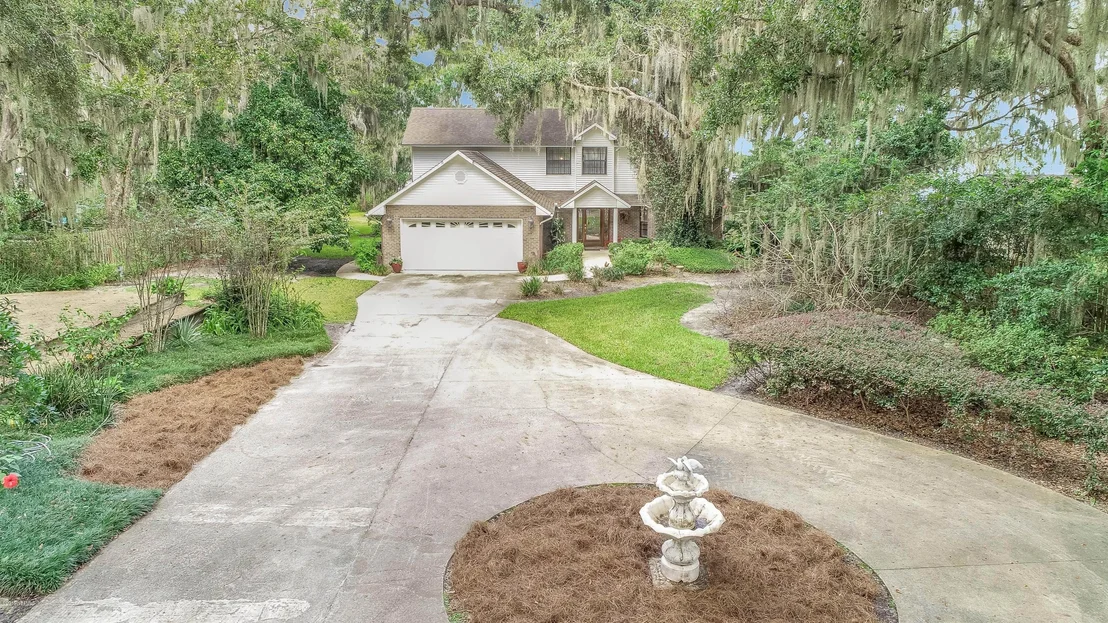 Photo of 8232 RIVER Road