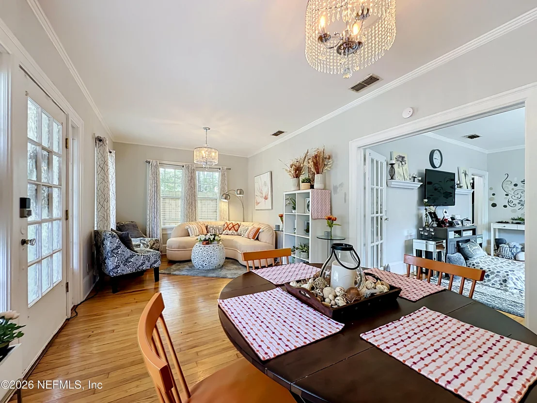 Photo of 7022 ALPINE Street