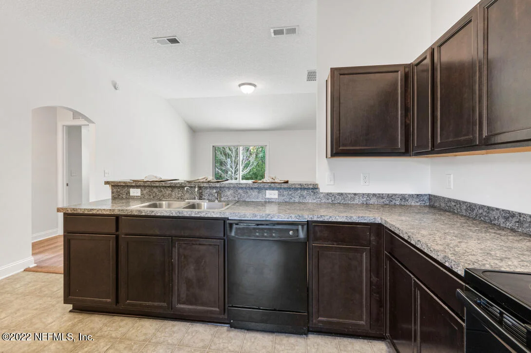 Photo of 96481 COMMODORE POINT Drive