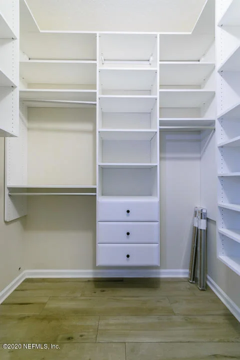 Photo of 228 HOLLAND Drive