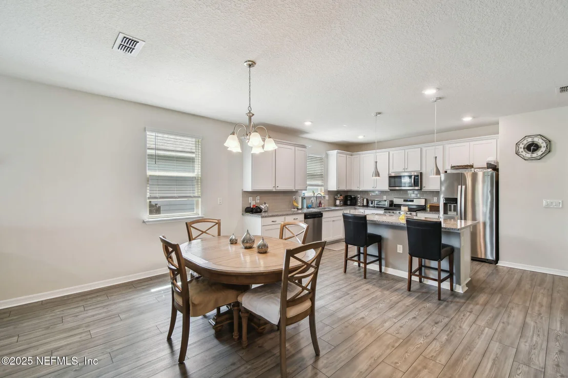 Photo of 182 MYRTLE OAK Court