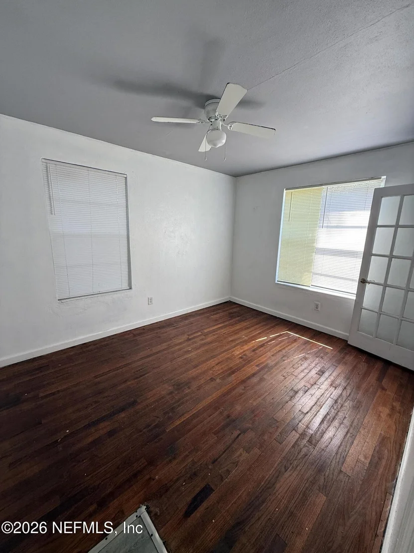 Photo of 8384 DELAWARE Avenue