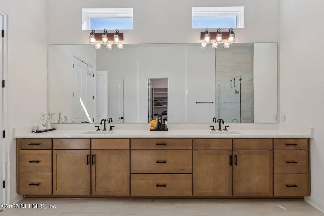 Photo of 3089 SPIRO Circle