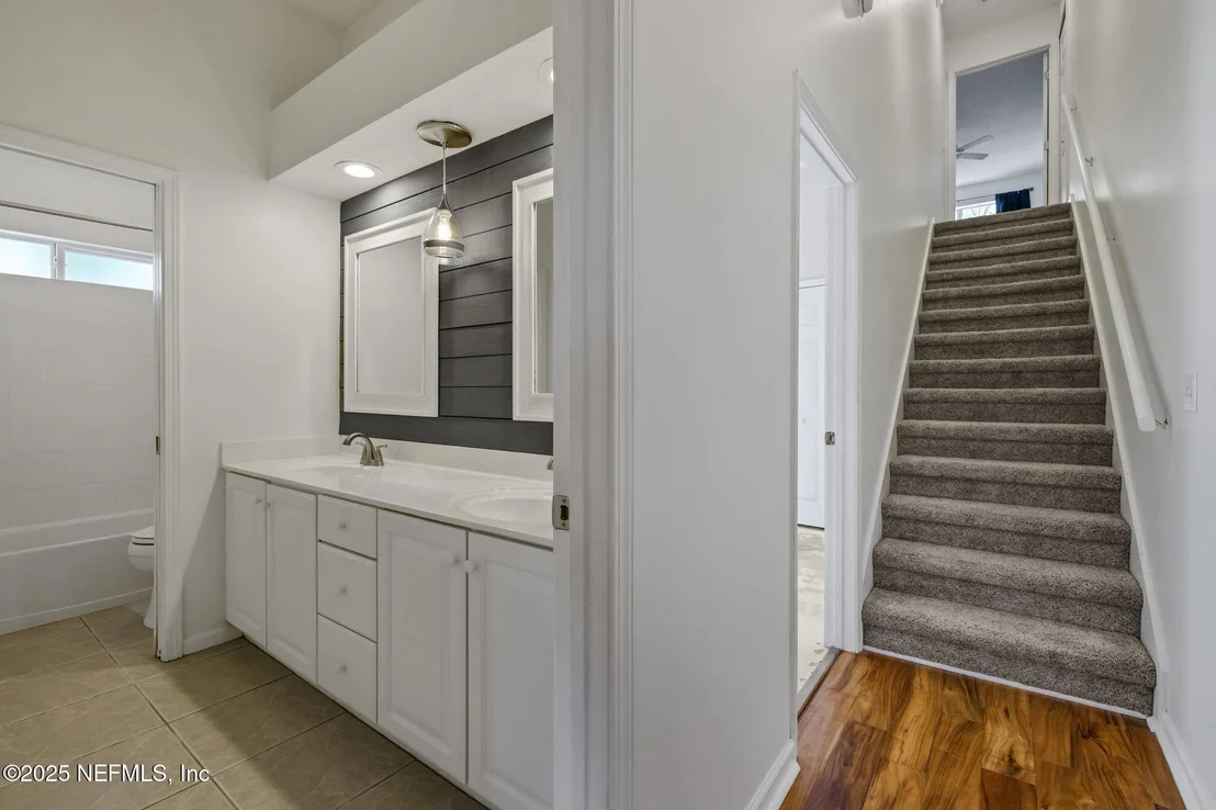 Photo of 246 EDGEWATER BRANCH Drive