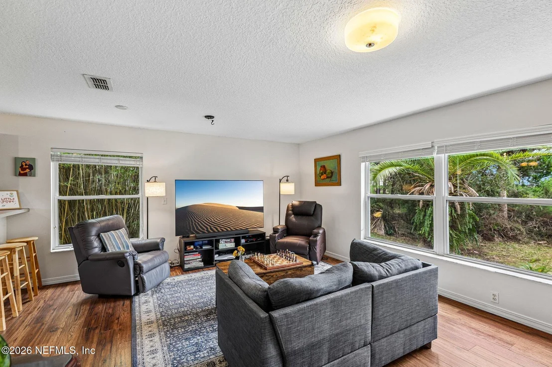 Photo of 305 ELEUTHERA Court