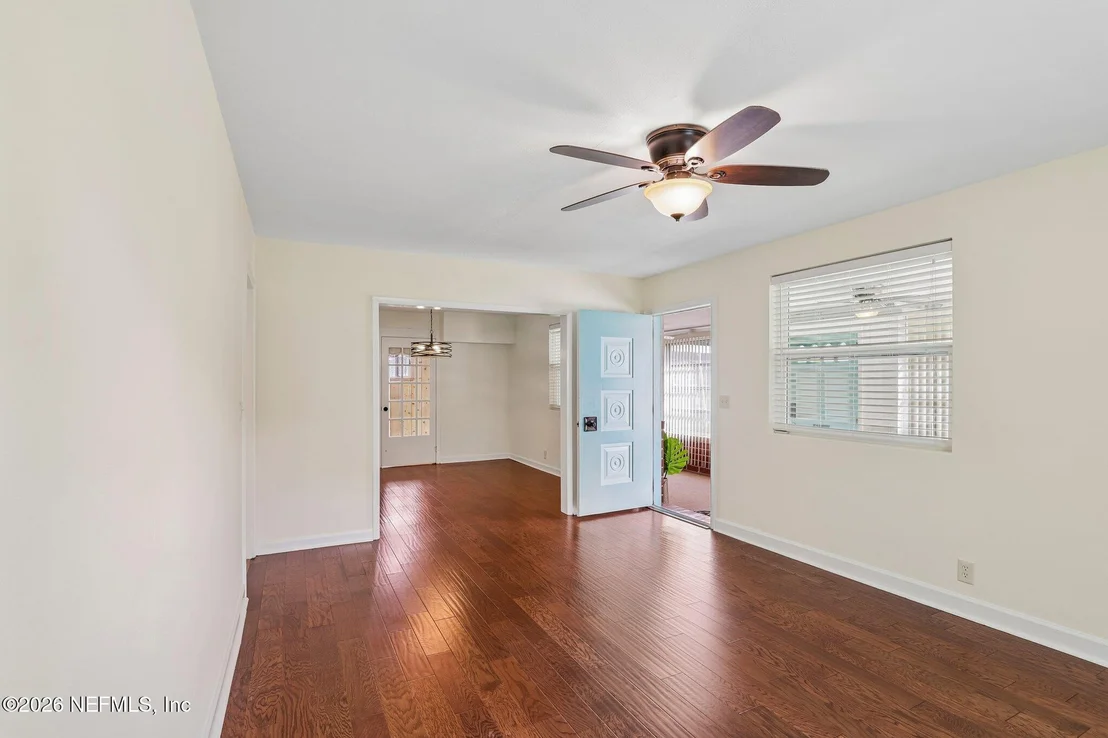 Photo of 2344 BAYVIEW Road