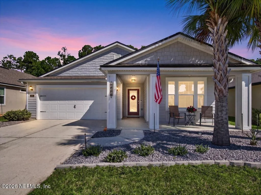 Photo of 558 PALACE Drive