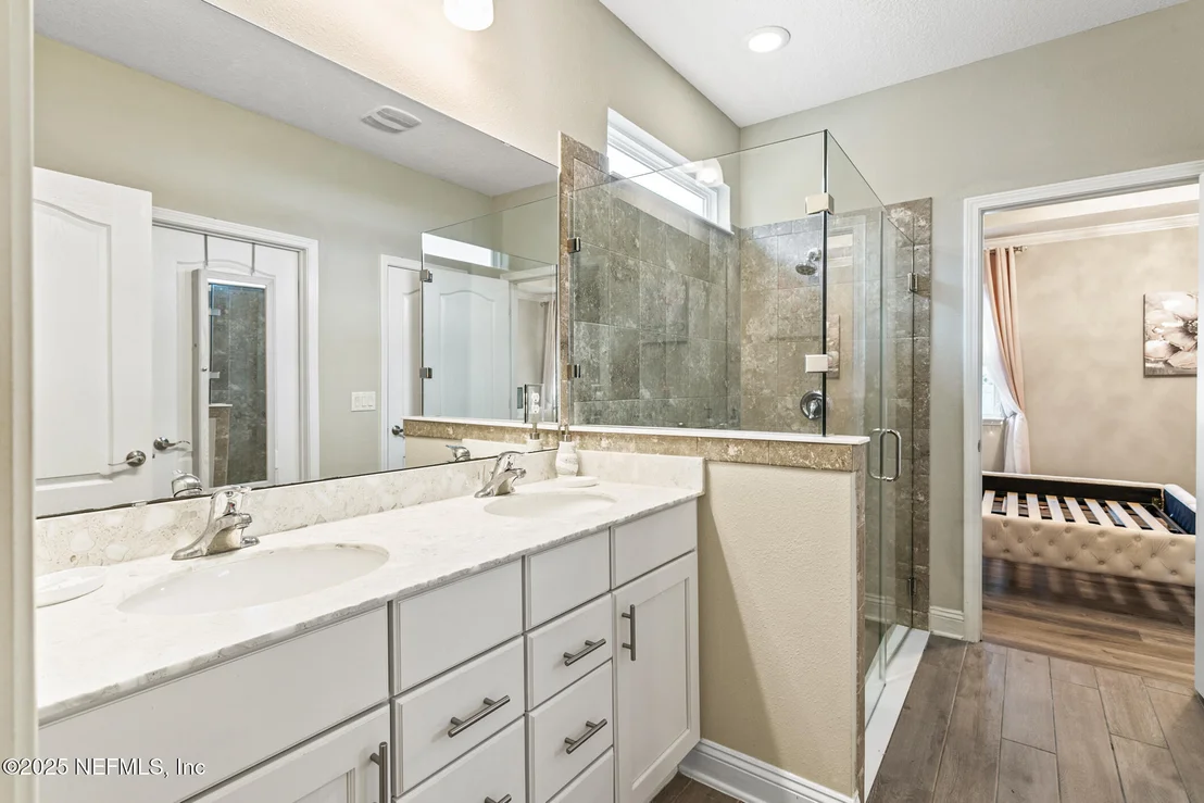 Photo of 124 SILVERLEAF VILLAGE Drive