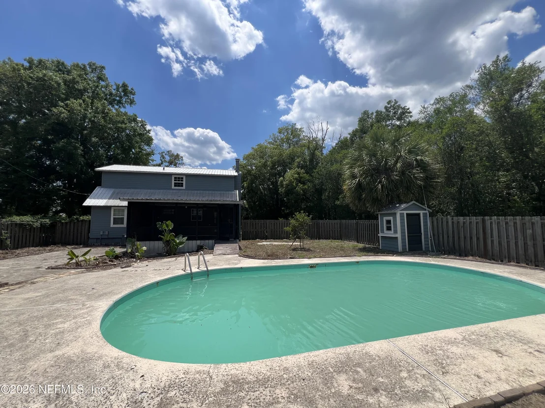 Photo of 468 TAYLOR Avenue