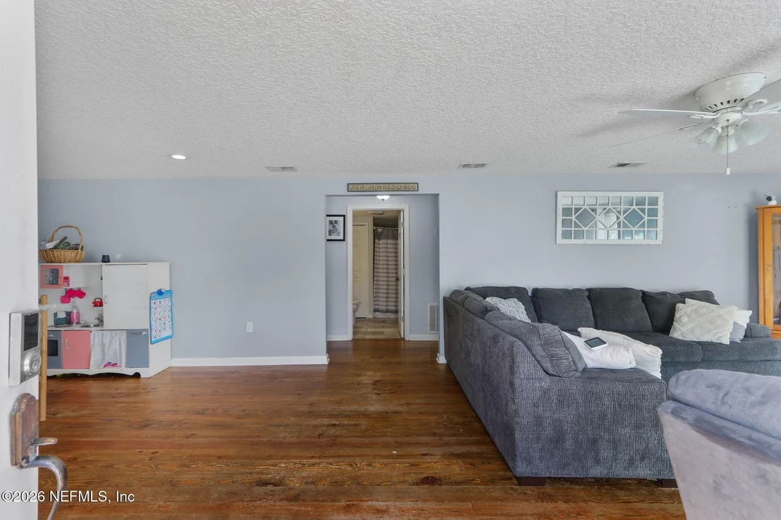 Photo of 5402 ANGUS Road