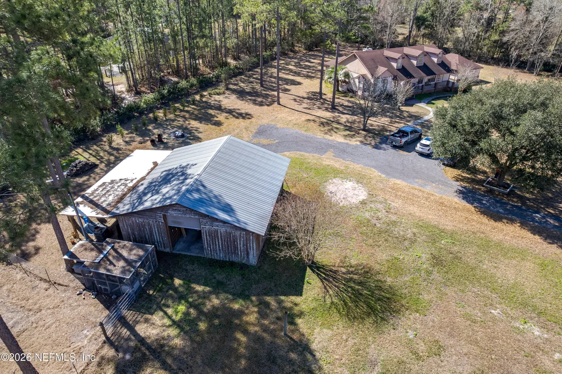 Photo of 8404 NESBITT Road