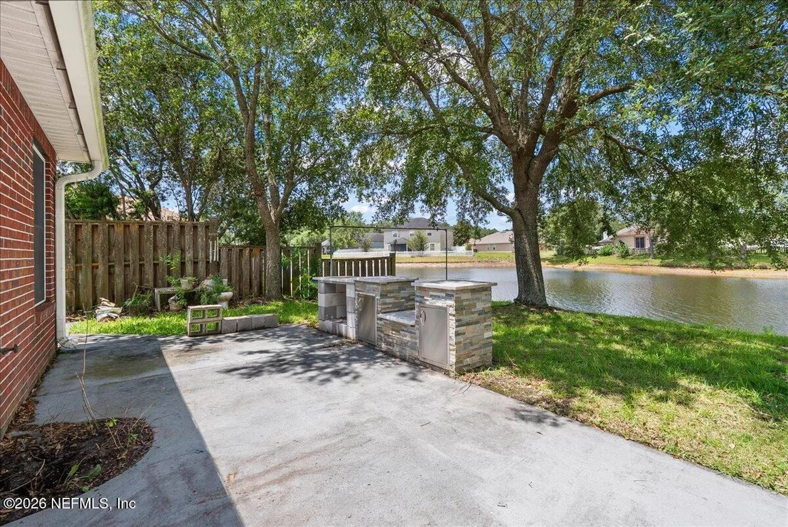 Photo of 7366 HAWKS CLIFF Drive W