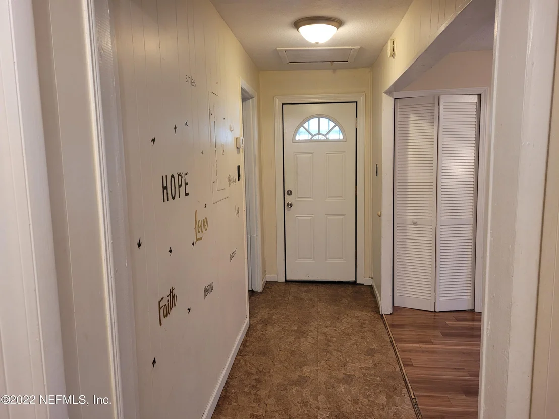 Photo of 1028 DANIEL Street