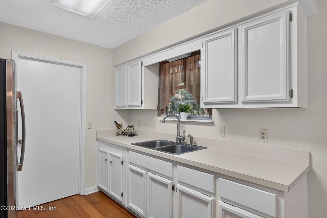 Photo of 2829 BLACKBERRY Avenue