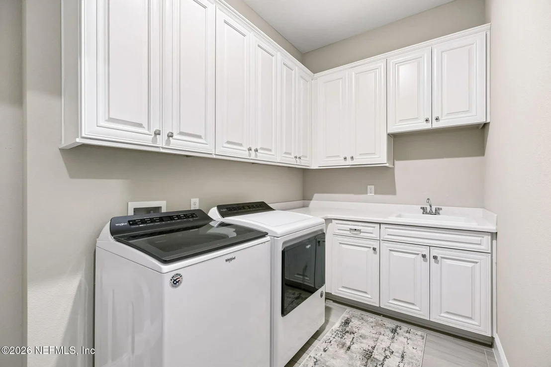 Photo of 323 ASPINWALL Parkway