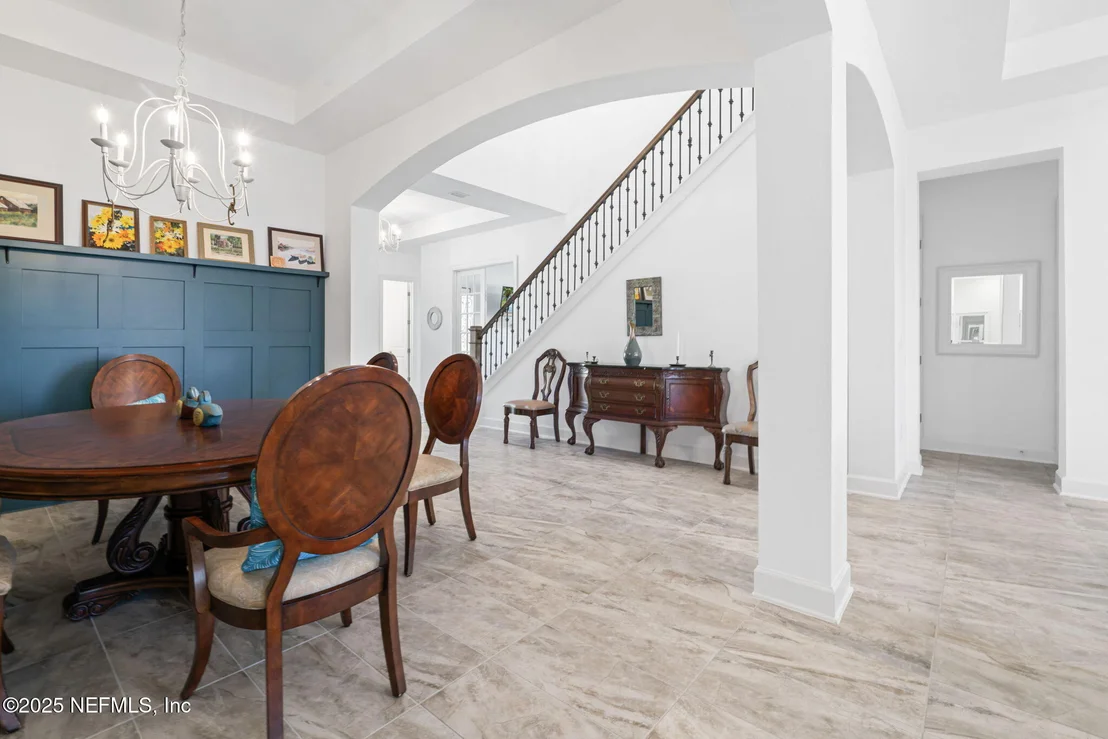 Photo of 63 BRADDOCK Court