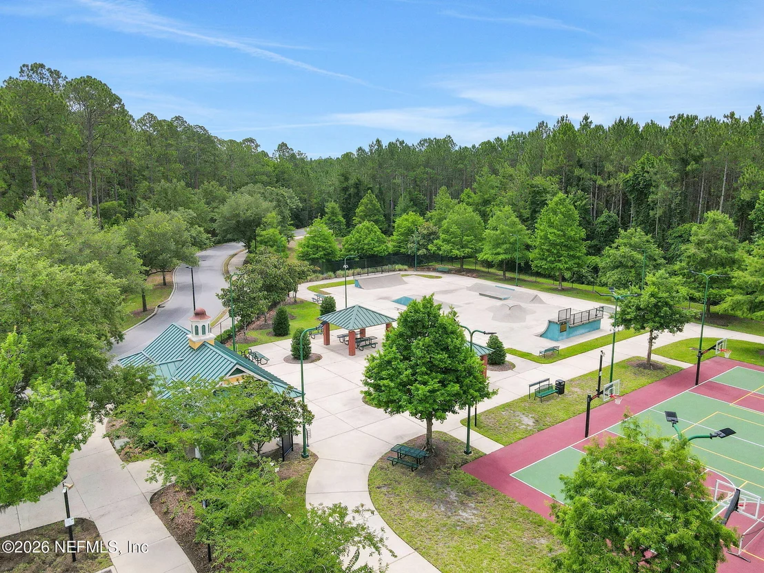 Photo of 1004 FLORA PARKE Drive