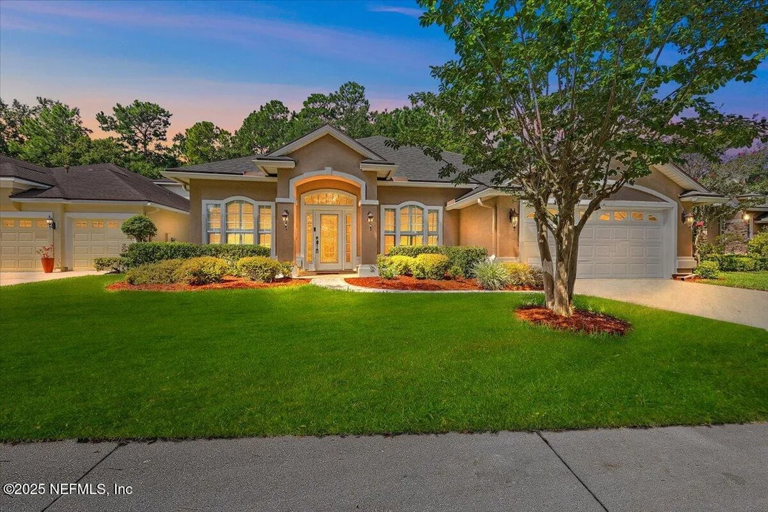 Photo of 1484 BARRINGTON Circle