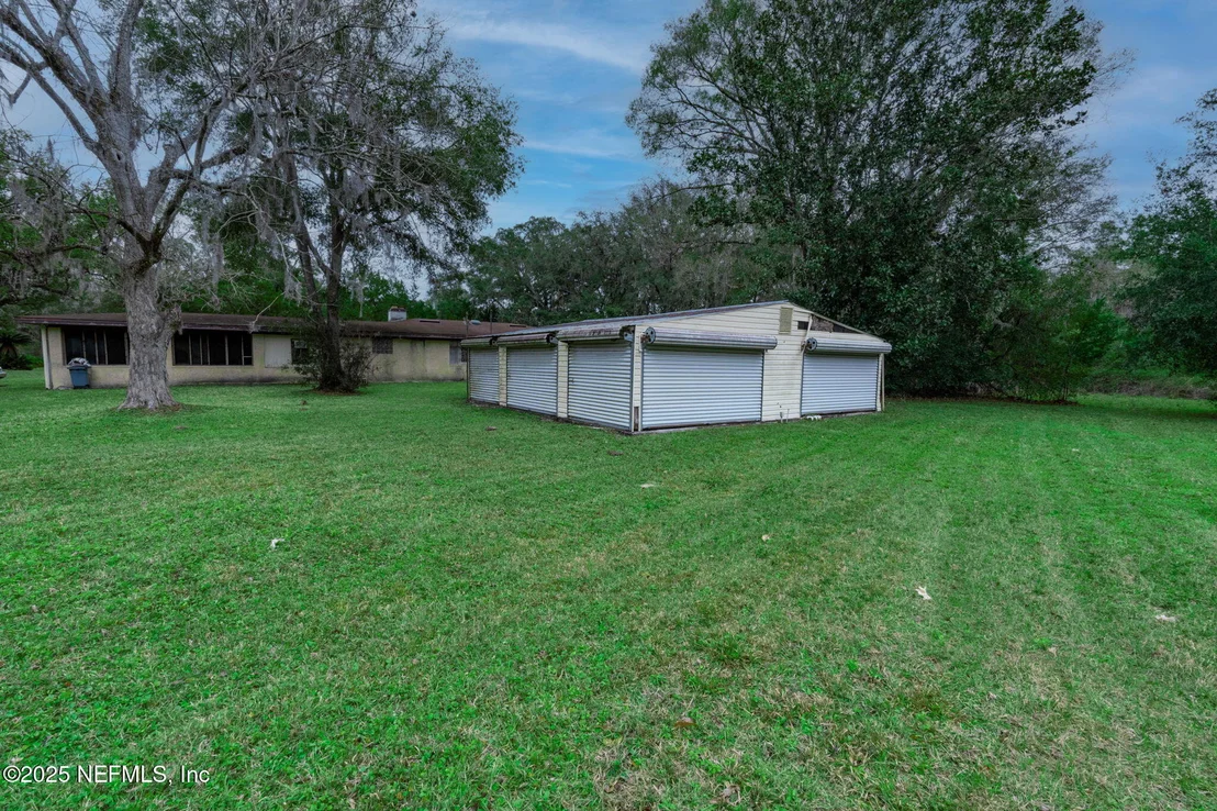Photo of Unit C at 5705 COUNTY ROAD 208