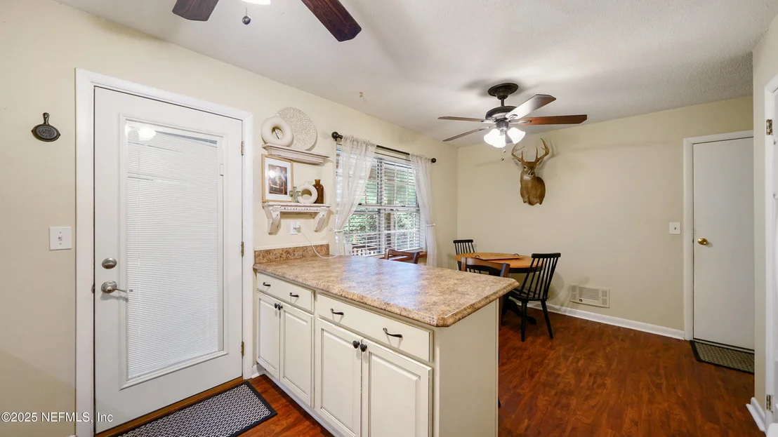 Photo of 112 RIVER RD Drive