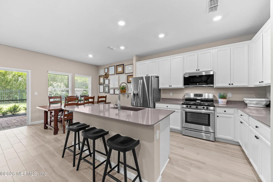 Photo of 105 BLOOMFIELD Way