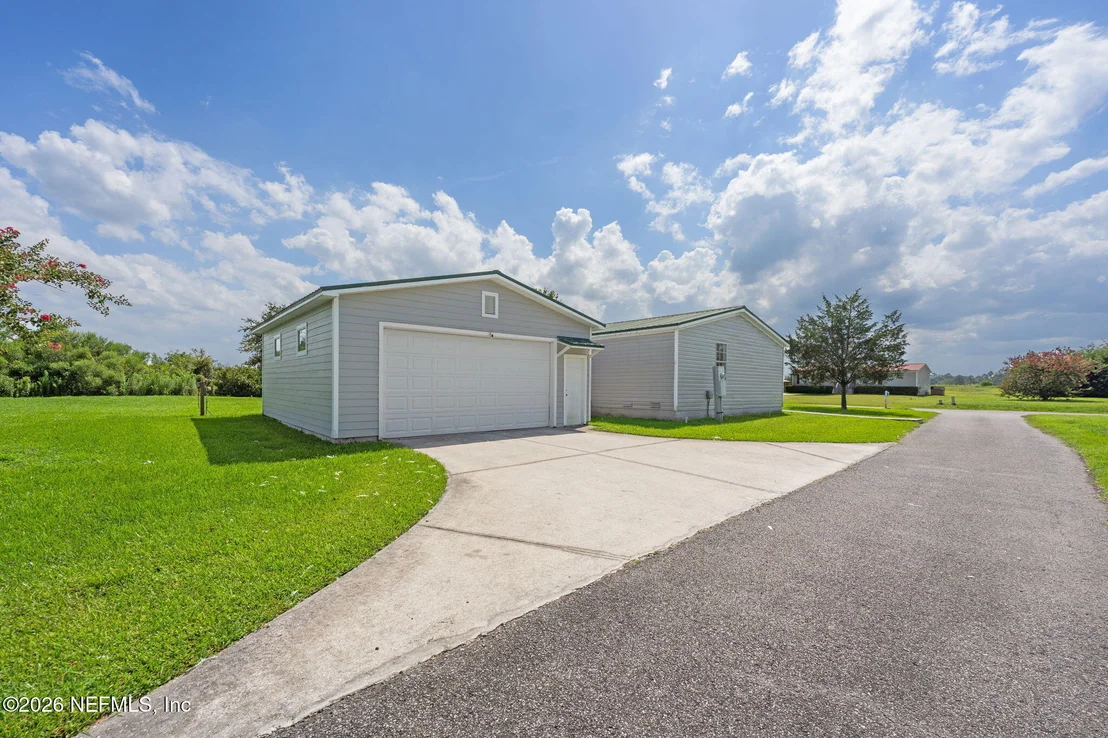 Photo of 44046 CROSS CREEK Boulevard