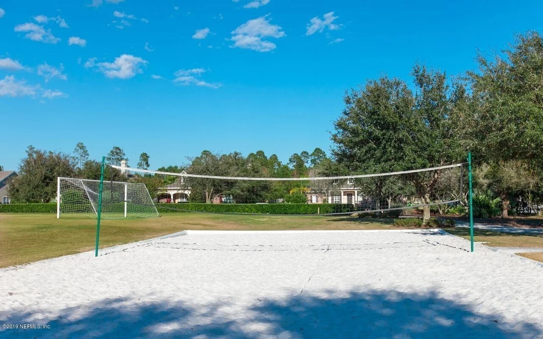 Photo of 821 EAGLE POINT Drive