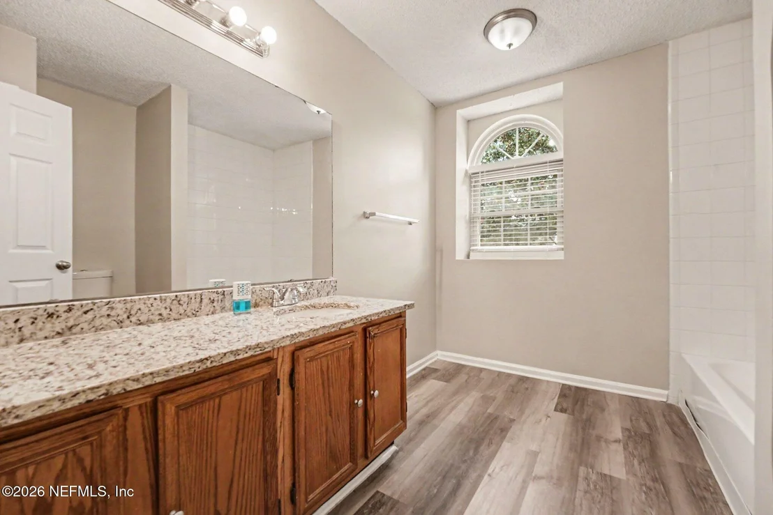 Photo of 1264 SUFFOLK Place