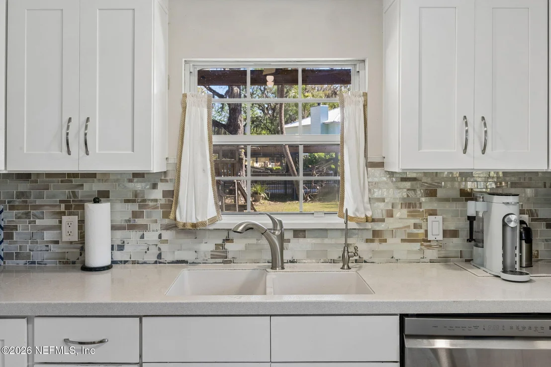 Photo of 8224 HALL Lane