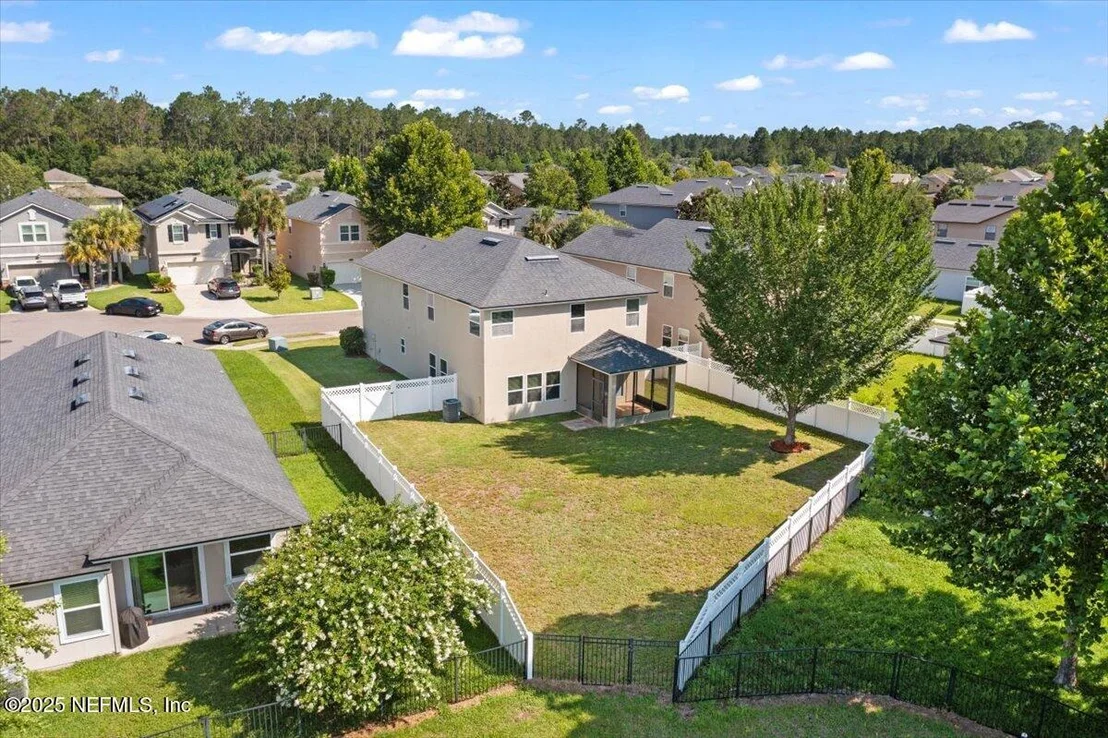 Photo of 529 DEERCROFT Lane