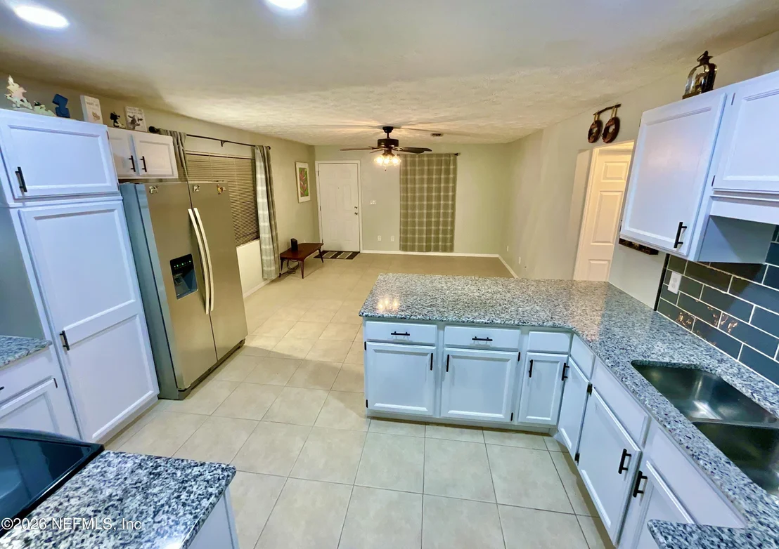 Photo of 468 SE 28TH Way