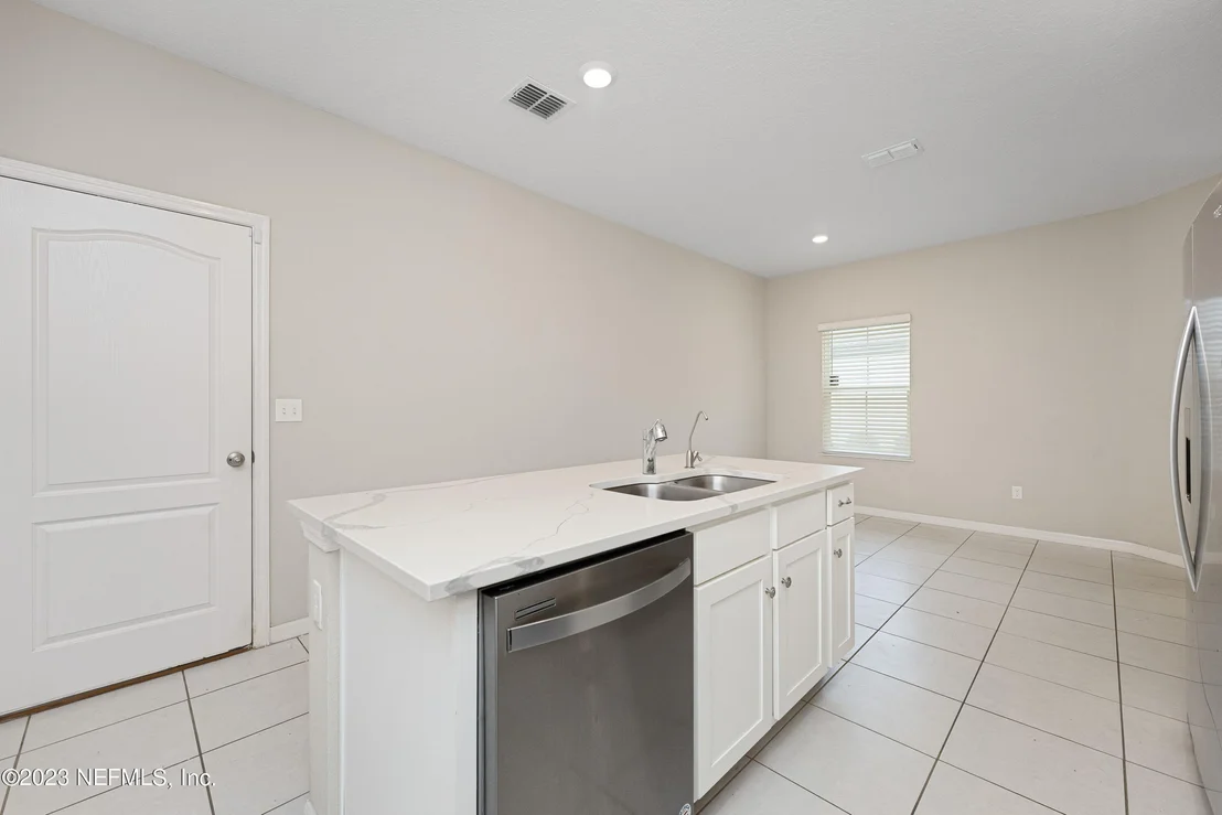 Photo of 207 BRYBAR Drive