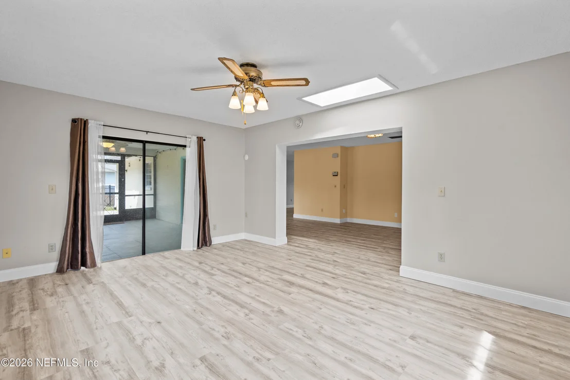 Photo of 503 SEVILLA Drive