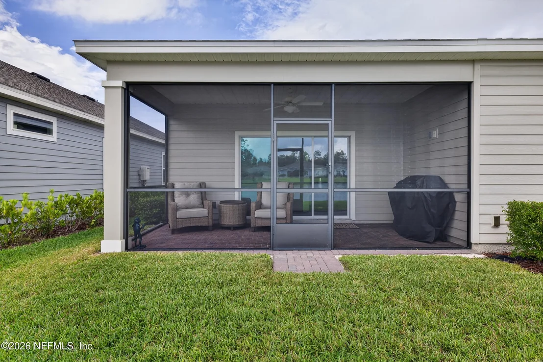 Photo of 75511 PONDSIDE Lane