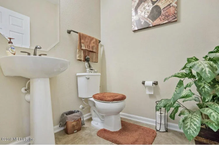 Photo of 15898 HUTTON Lane