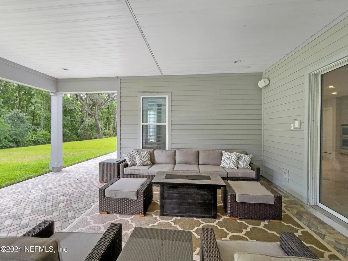 Photo of 10511 SILVERBROOK Trail