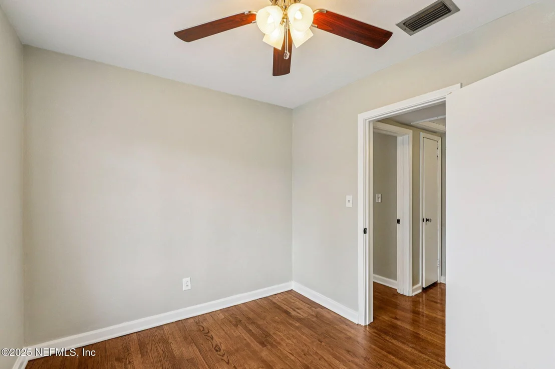 Photo of 5753 CRESTVIEW Road