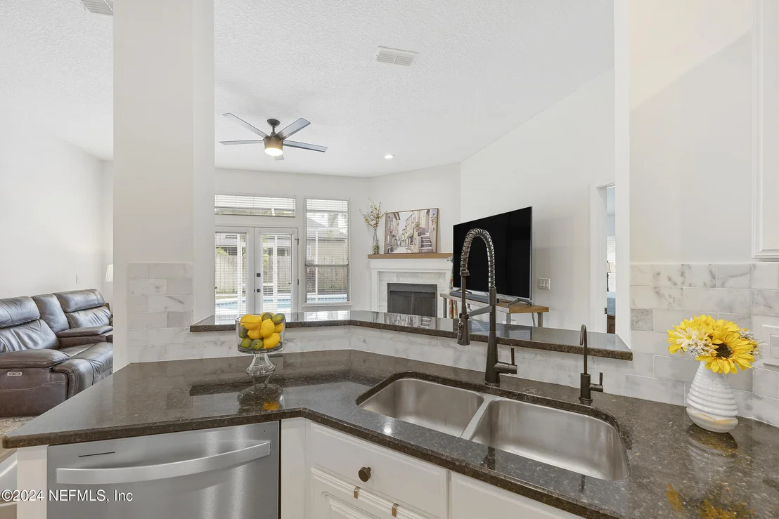 Photo of 5536 DOVER CREST Lane