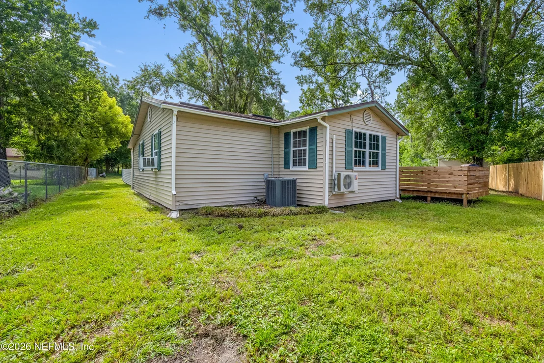 Photo of 10426 SLAY Road