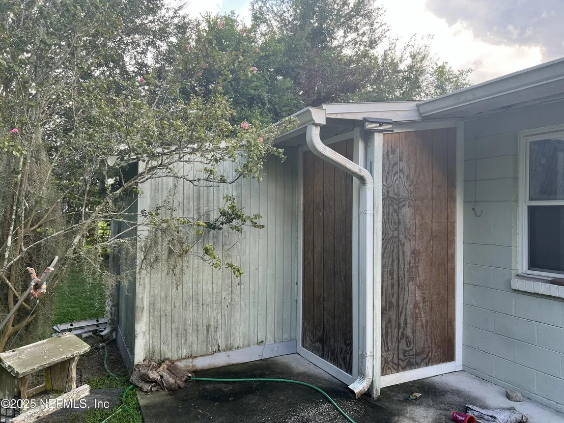 Photo of 205 SPRING FOREST Avenue