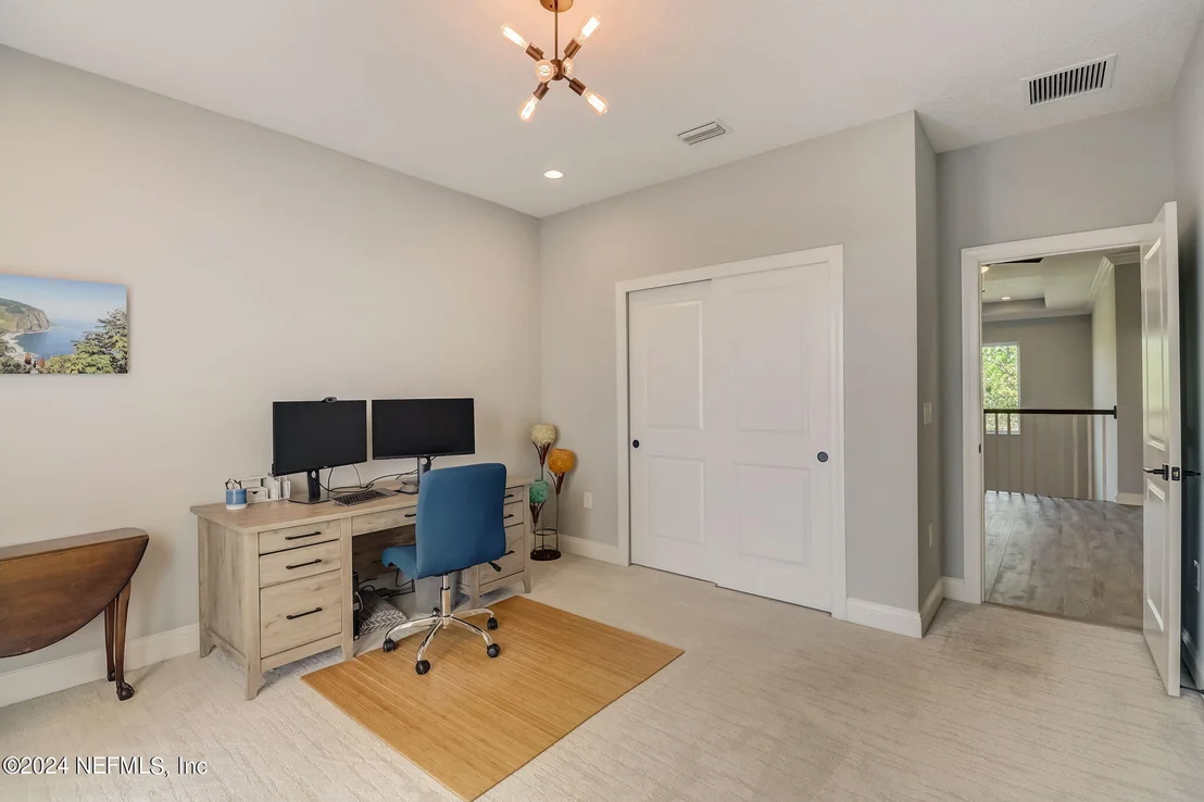 Photo of 10152 SILVERBROOK Trail