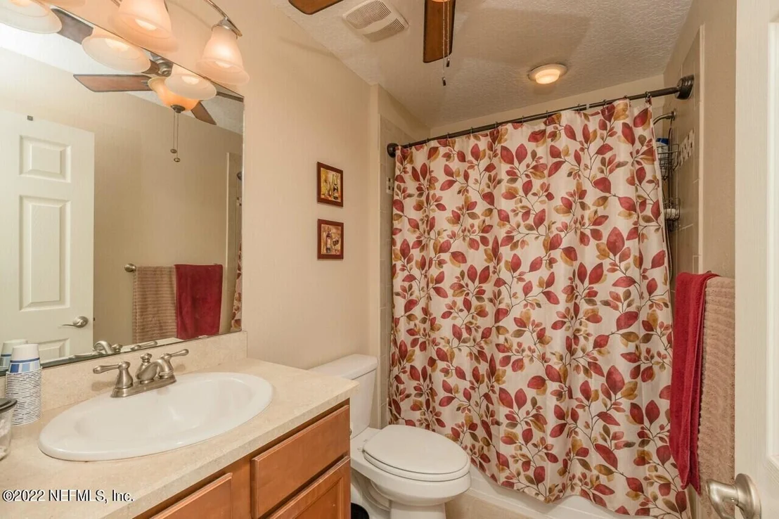 Photo of 121 DEERFIELD GROVE Way