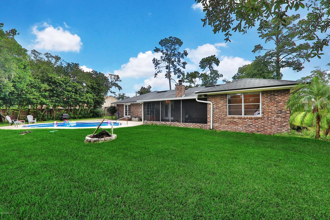 Photo of 2800 FOREST OAKS Drive