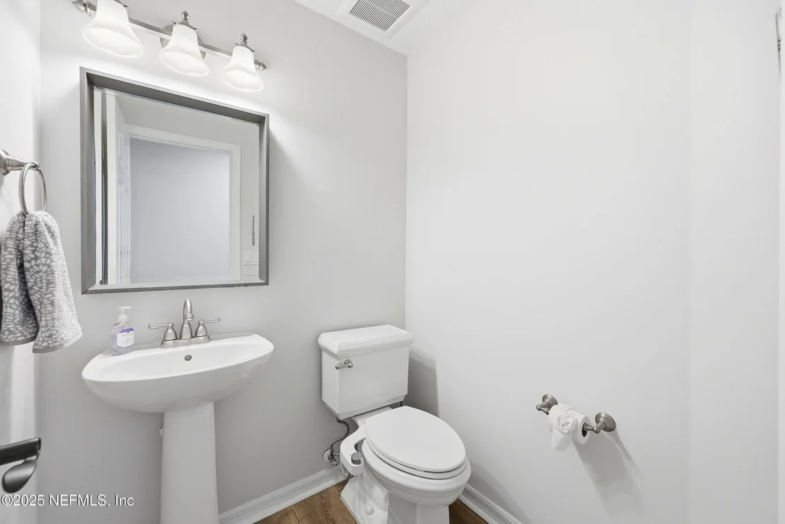 Photo of 537 DANDELION Drive