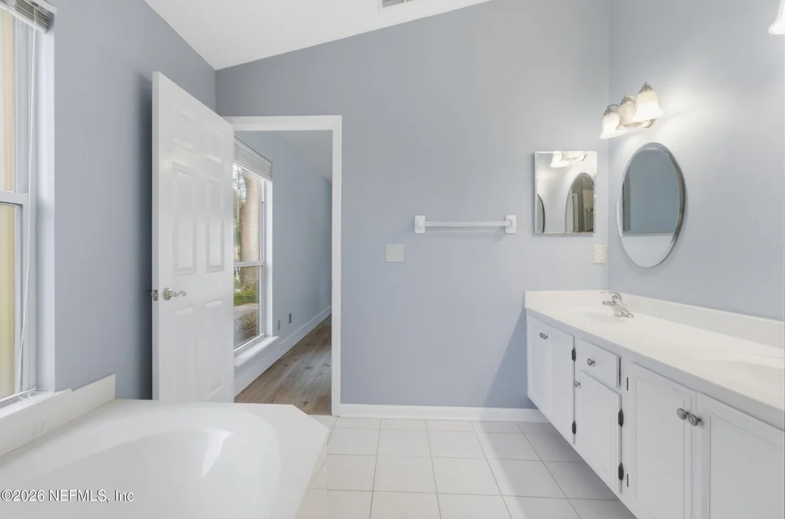Photo of 421 CHICOPEE Court