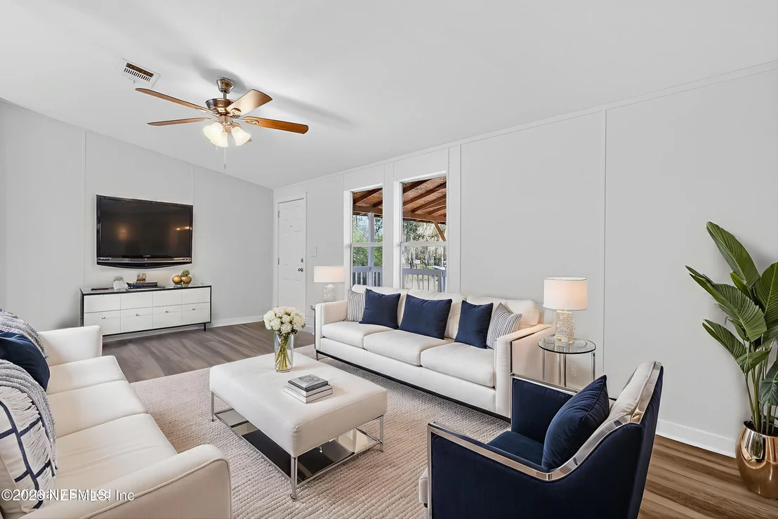 Photo of 7595 OAK FOREST Road