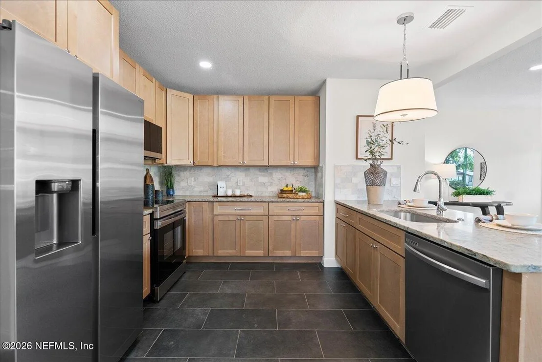 Photo of 5541 MILMAR Drive N