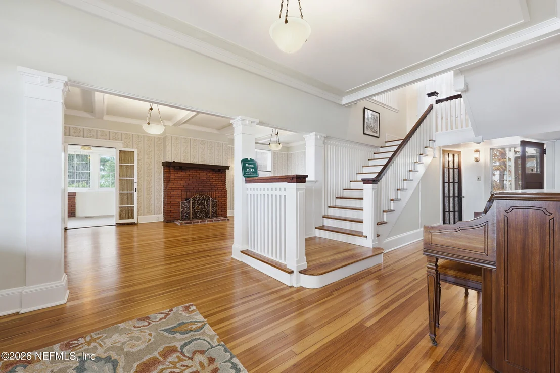Photo of 520 RIVER Street