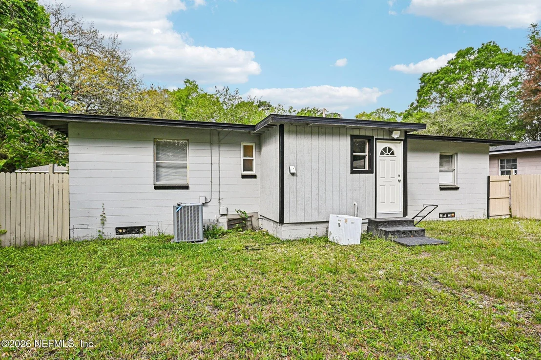 Photo of 5609 EARTHA Drive