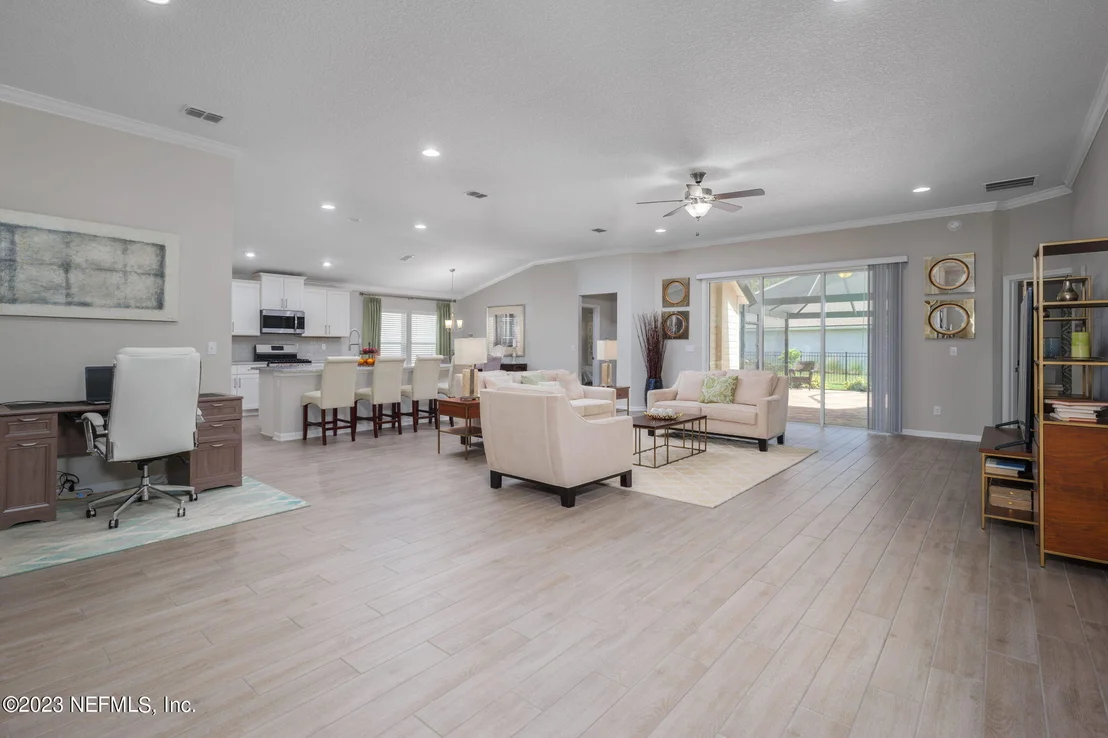 Photo of 210 CEDARSTONE Way